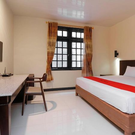 Reddoorz Plus Near Halim Perdanakusuma 2 Jakarta Exterior photo