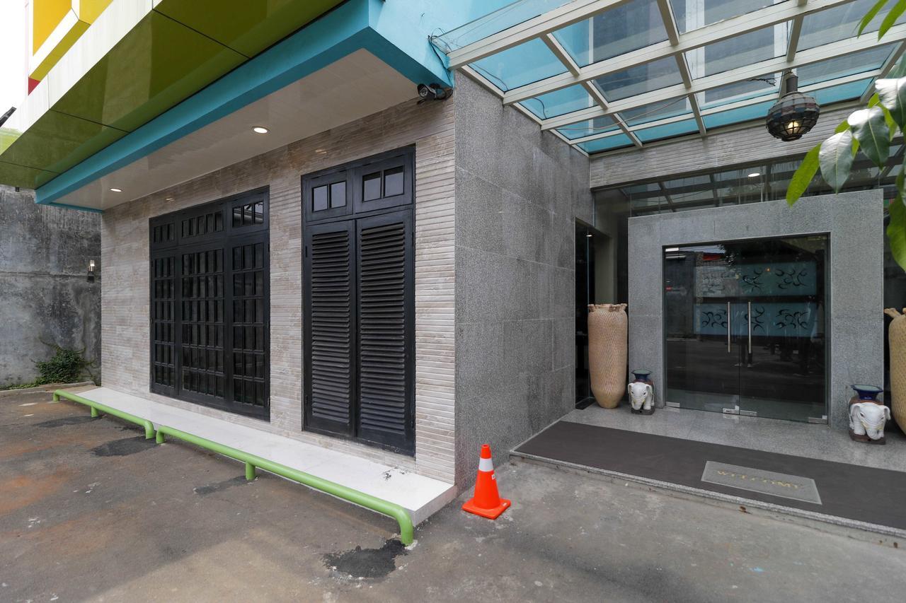 Reddoorz Plus Near Halim Perdanakusuma 2 Jakarta Exterior photo